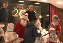 Humanitarne organizacije Otvorena ruka i Sevap obezbedili 100 paketića za najmlađe humanitarne-organizacije-otvorena-ruka-i-sevap-obezbedili-100-paketica-za-najmladje