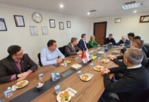 Biševac sa delegacijom iz Sandžaka kod počasnog konzula Republike Srbije u Bursi Zarifa Alpa bisevac-sa-delegacijom-iz-sandzaka-kod-pocasnog-konzula-republike-srbije-u-bursi-zarifa-alpa