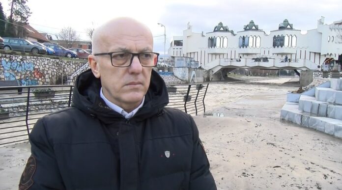 dupljak:-u-novom-pazaru-vanredno-do-daljnjeg