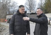 Biševac već tri dana neprekidno na terenu: Radimo zaista sve da pomognemo građanima bisevac-vec-tri-dana-neprekidno-na-terenu:-radimo-zaista-sve-da-pomognemo-gradjanima