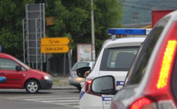 Đak ubo nožem u stomak drugog učenika u Tutinu djak-ubo-nozem-u-stomak-drugog-ucenika-u-tutinu