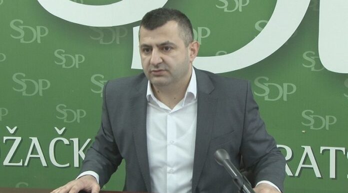 djekic:-sda-i-spp-nesrecni-slucaj-koriste-za-skupljanje-jeftinih-politickih-poena
