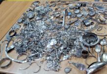 Zaplenjeno skoro 11 kilograma predmeta od srebra (FOTO) zaplenjeno-skoro-11-kilograma-predmeta-od-srebra-(foto)