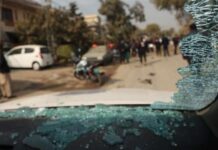 Samoubilački napad na džamiju u Pakistanu: Poginulo 28 osoba, više od 150 povrijeđenih samoubilacki-napad-na-dzamiju-u-pakistanu:-poginulo-28-osoba,-vise-od-150-povrijedjenih