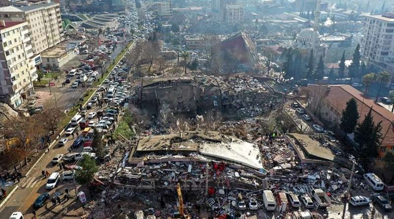 broj-poginulih-u-zemljotresima-u-turskoj-povecan-na-3.419