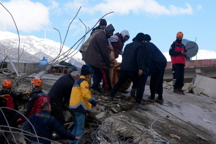 u-turskoj-broj-zrtava-zemljotresa-povecan-na-3419,-u-siriji-na-1.602