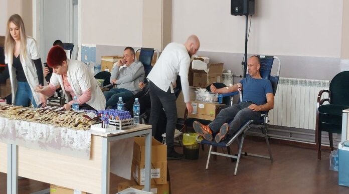 dobar-odziv-novopazaraca-u-akciji-dobrovoljnog-davanja-krvi dobar-odziv-novopazaraca-u-akciji-dobrovoljnog-davanja-krvi