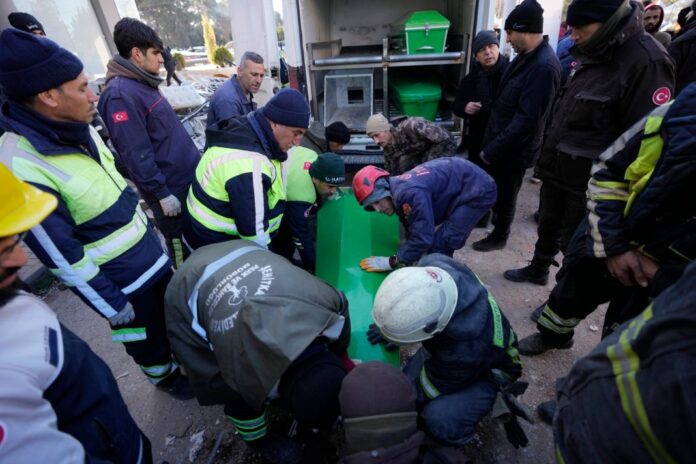 broj-zrtava-zemljotresa-u-turskoj-povecan-na-7.108