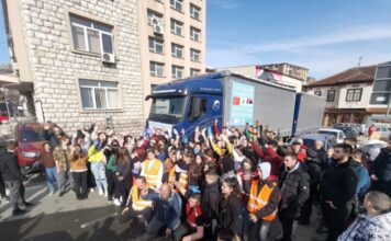 KAMIONI IZ PAZARA KRENULI ZA TURSKU! Biševac: Grad koji ima veliko srce kamioni-iz-pazara-krenuli-za-tursku!-bisevac:-grad-koji-ima-veliko-srce