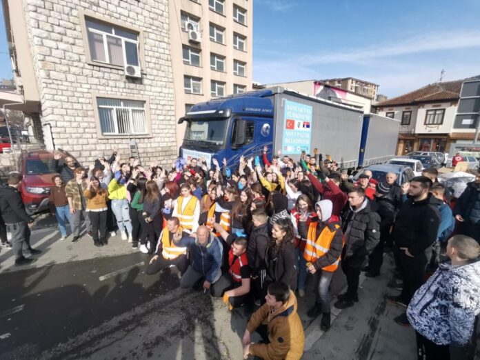 kamioni-iz-pazara-krenuli-za-tursku!-bisevac:-grad-koji-ima-veliko-srce