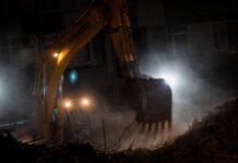 Majka i dve kćerke spašene iz ruševina nakon 112. sati od zemljotresa majka-i-dve-kcerke-spasene-iz-rusevina-nakon-112.-sati-od-zemljotresa