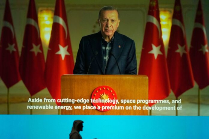 erdogan-cestitao-vucicu-dan-drzavnosti:-nastaviti-pozitivan-zamah-u-odnosima erdogan-cestitao-vucicu-dan-drzavnosti:-nastaviti-pozitivan-zamah-u-odnosima