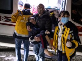 najmanje-tri-osobe-poginule-u-novim-zemljotresima-u-turskoj,-preko-200-povredjenih
