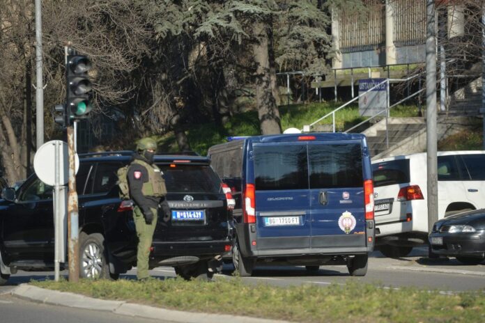 pripadnici-belivukove-grupe-dovedeni-u-sud-maricama