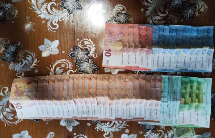 uhapseno-sest-pripadnika-kriminalne-grupe-zbog-krijumcarenja-migranata uhapseno-sest-pripadnika-kriminalne-grupe-zbog-krijumcarenja-migranata