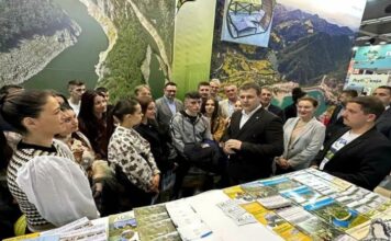 Memić ugostio mlade iz Sjenice na Sajmu memic-ugostio-mlade-iz-sjenice-na-sajmu