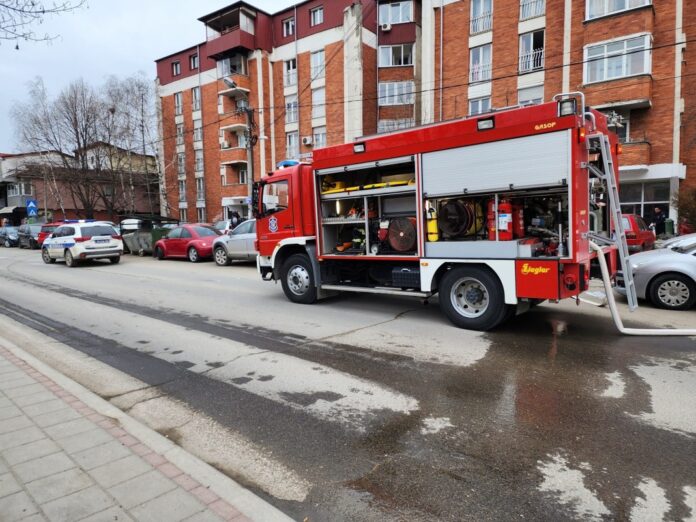 tragedija-u-novom-pazaru!-u-pozaru-stradalo-cetvoro-dece-starosti-od-pola-do-pet-godina-(foto)