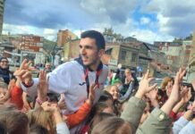 Bibić dočekan u Pazaru: Drago mi je kad vidim ovoliku podršku bibic-docekan-u-pazaru:-drago-mi-je-kad-vidim-ovoliku-podrsku