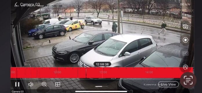 haos-u-novom-pazaru!-napadnut-policajac-koji-je-obezbedjivao-stan-u-kojem-je-izgorelo-cetvoro-dece haos-u-novom-pazaru!-napadnut-policajac-koji-je-obezbedjivao-stan-u-kojem-je-izgorelo-cetvoro-dece