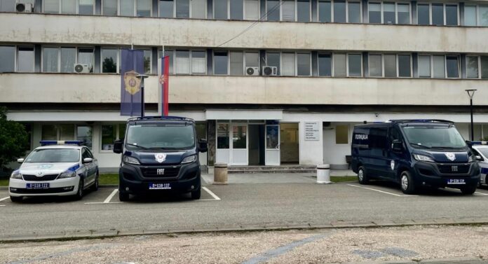 maloletnici-ostetili-pomocni-objekat-crkve-kod-novog-pazara,-podnete-prijave-protiv-roditelja maloletnici-ostetili-pomocni-objekat-crkve-kod-novog-pazara,-podnete-prijave-protiv-roditelja