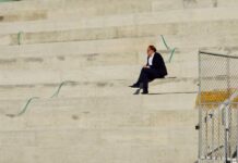 Pazarci ostali bez prvog čoveka kluba! Rasim Ljajić napustio Novi Pazar zbog napada navijača na Filipa Kljajića pazarci-ostali-bez-prvog-coveka-kluba!-rasim-ljajic-napustio-novi-pazar-zbog-napada-navijaca-na-filipa-kljajica