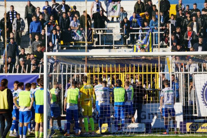 stadion-novog-pazara-pred-zatvaranjem-zbog-prekrsaja-navijaca