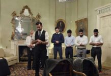 Novi škotski premijer Humza Yousaf predvodio molitvu prvog dana u službenoj rezidenciji novi-skotski-premijer-humza-yousaf-predvodio-molitvu-prvog-dana-u-sluzbenoj-rezidenciji