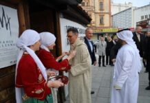 Ambasadori islamskih zemalja posetili Muzej “Ras” u Novom Pazaru ambasadori-islamskih-zemalja-posetili-muzej-“ras”-u-novom-pazaru
