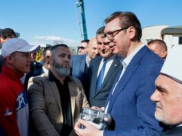 vucic:-novi-pazar-ce-dobiti-vise-transfernog-novca-i-novi-stadion