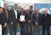 Poljoprivrednicima iz Fonda za razvoj poljoprivrede podeljeno 6.7 miliona dinara poljoprivrednicima-iz-fonda-za-razvoj-poljoprivrede-podeljeno-6.7-miliona-dinara