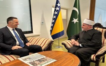 Reisu-l-ulema Husein ef. Kavazović ugostio gradonačelnika Nihata Biševca reisu-l-ulema-husein-ef.-kavazovic-ugostio-gradonacelnika-nihata-bisevca