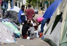 Potonuo čamac sa izbeglicama kod obala Tuinisa, nestalo najmanje 20 ljudi potonuo-camac-sa-izbeglicama-kod-obala-tuinisa,-nestalo-najmanje-20-ljudi