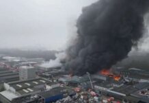 Veliki požar u Hamburgu, vatrogasna služba upozorava na oblak dima veliki-pozar-u-hamburgu,-vatrogasna-sluzba-upozorava-na-oblak-dima