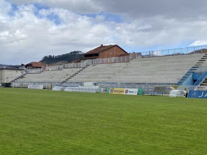 istocna-tribina-dzaiz-koin-arene-spremna-docekuje-fk-radnicki