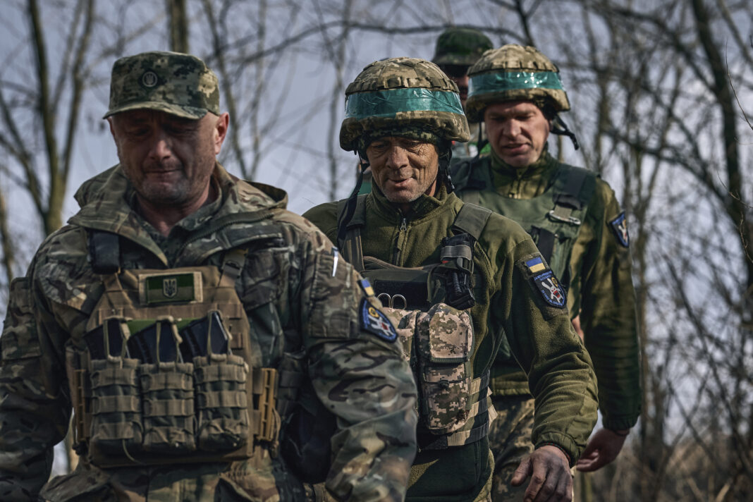 komandant-kopnene-vojske-ukr:-rusi-zele-po-svaku-cenu-da-zauzmu-bahmut