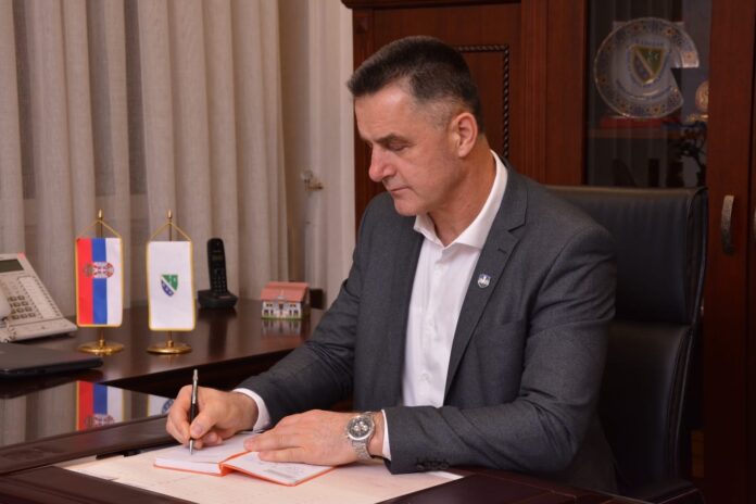 gradonacelnik-bisevac:-danas-nas-novi-pazar-proslavlja-562.-rodjendan