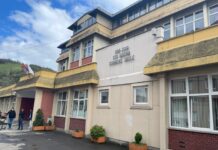 EVAKUACIJA ŠKOLE U NOVOM PAZARU! Sumnja se da je bačen suzavac evakuacija-skole-u-novom-pazaru!-sumnja-se-da-je-bacen-suzavac