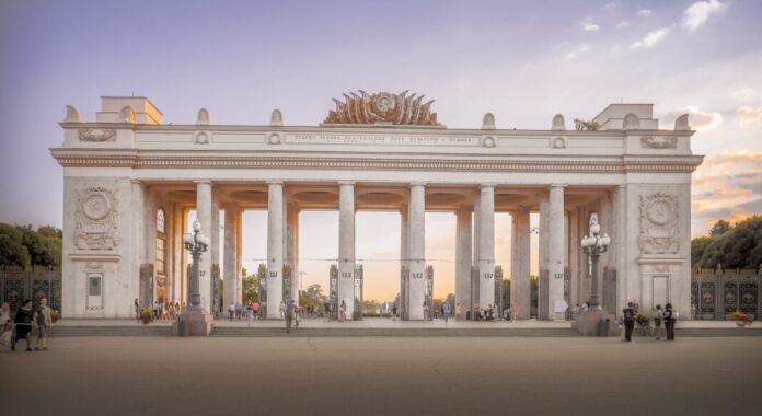 dron-pao-na-podrucje-gradskog-suda-u-moskvi