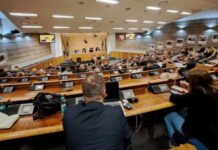 Posle osam godina izabrana nova Vlada Federacije BiH, premijer Nermin Nikšić posle-osam-godina-izabrana-nova-vlada-federacije-bih,-premijer-nermin-niksic