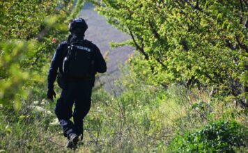 JEZIVO! Fotografije arsenala oružja koje je koristio masovni ubica iz Mladenovca jezivo!-fotografije-arsenala-oruzja-koje-je-koristio-masovni-ubica-iz-mladenovca