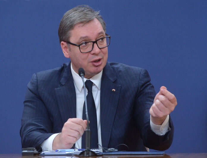 vucic:-sledeci-koraci-–-uzimanje-nelegalnog-oruzja