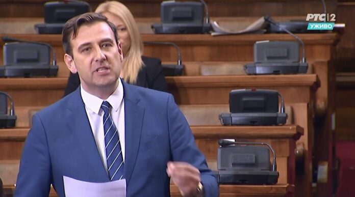 poslanik-sdp-a-jasmin-hodzic-u-skupstini-o-ubistvu-u-priboju