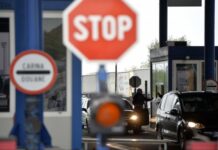 Na Batrovcima otkriven pokušaj krijumčarenja cigareta na-batrovcima-otkriven-pokusaj-krijumcarenja-cigareta