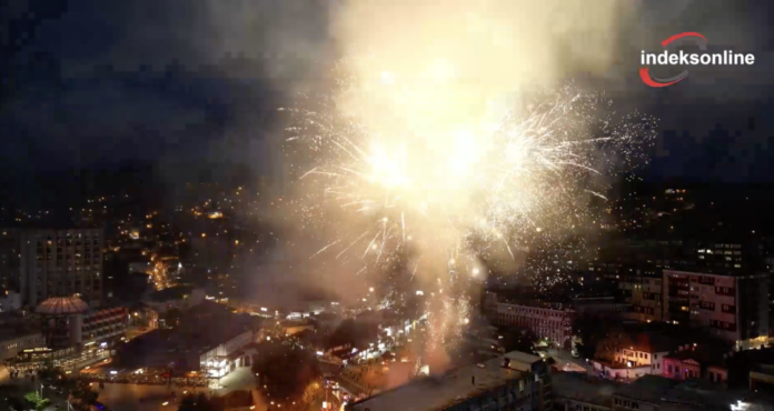 novi-pazar-slavi-pobedu-erdogana-(video)