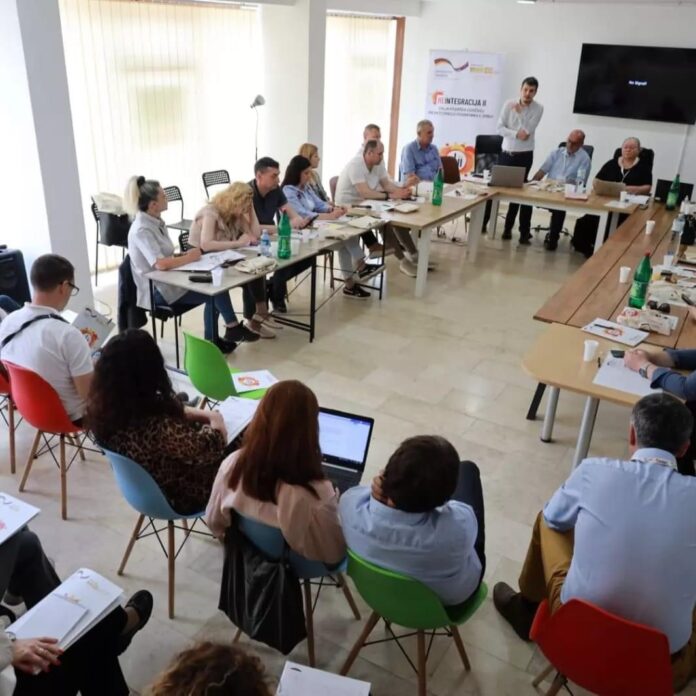 novi-pazar:-sa-partnerima-o-razvoju-decjeg-prihvatilista