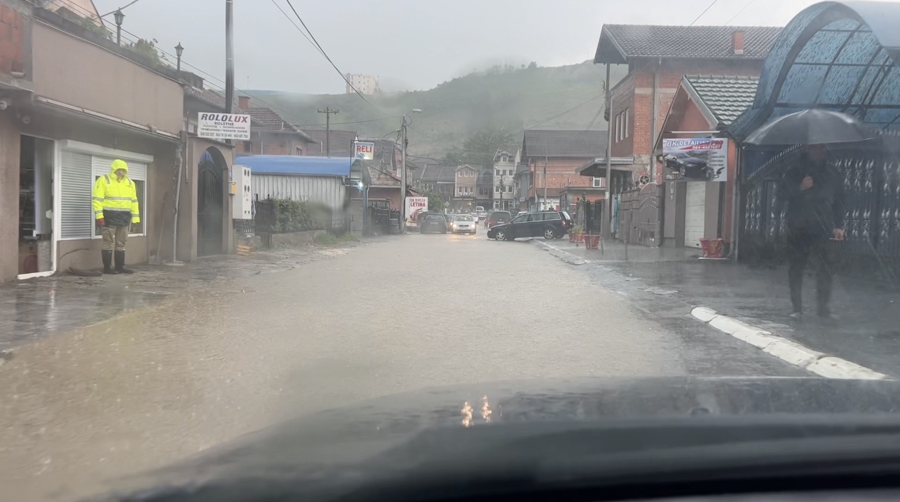 vanredno-u-sjenici!-novi-pazar-angazovao-dodatnu-mehanizaciju-i-ljudstvo