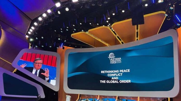 predsednik-kazahstana-otvorio-medjunarodni-forum-u-astani-(aif)