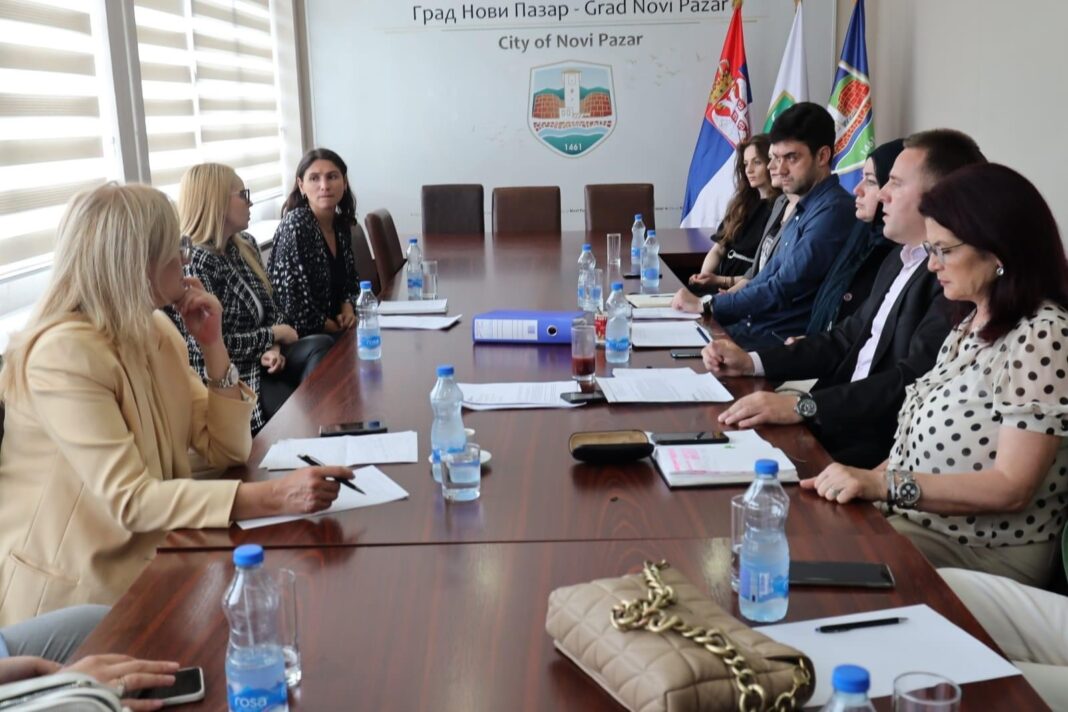 odrzan-radni-sastanak-u-okviru-projekta-“sigurnost-zena-i-devojcica-na-teritoriji-grada-novog-pazara“