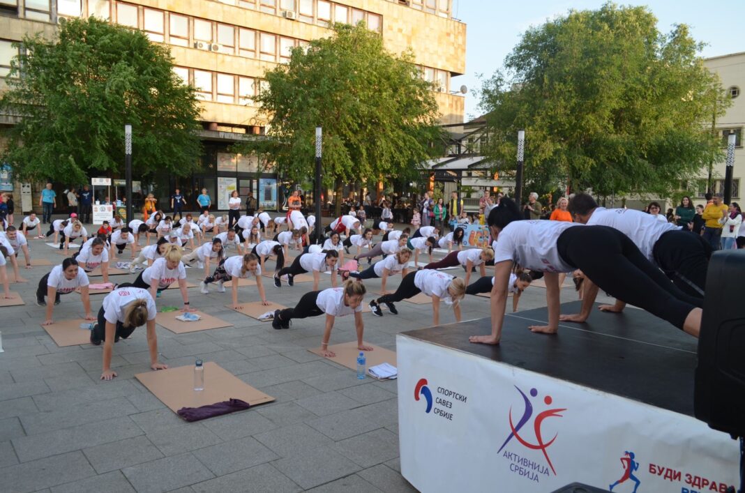 snaga-porodice-–-jaka-porodica,-zdravi-ljudi