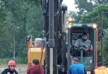 Hitna i vatrogasci pomažu meštanima poplavljenih područja Kraljeva i Kragujevca hitna-i-vatrogasci-pomazu-mestanima-poplavljenih-podrucja-kraljeva-i-kragujevca